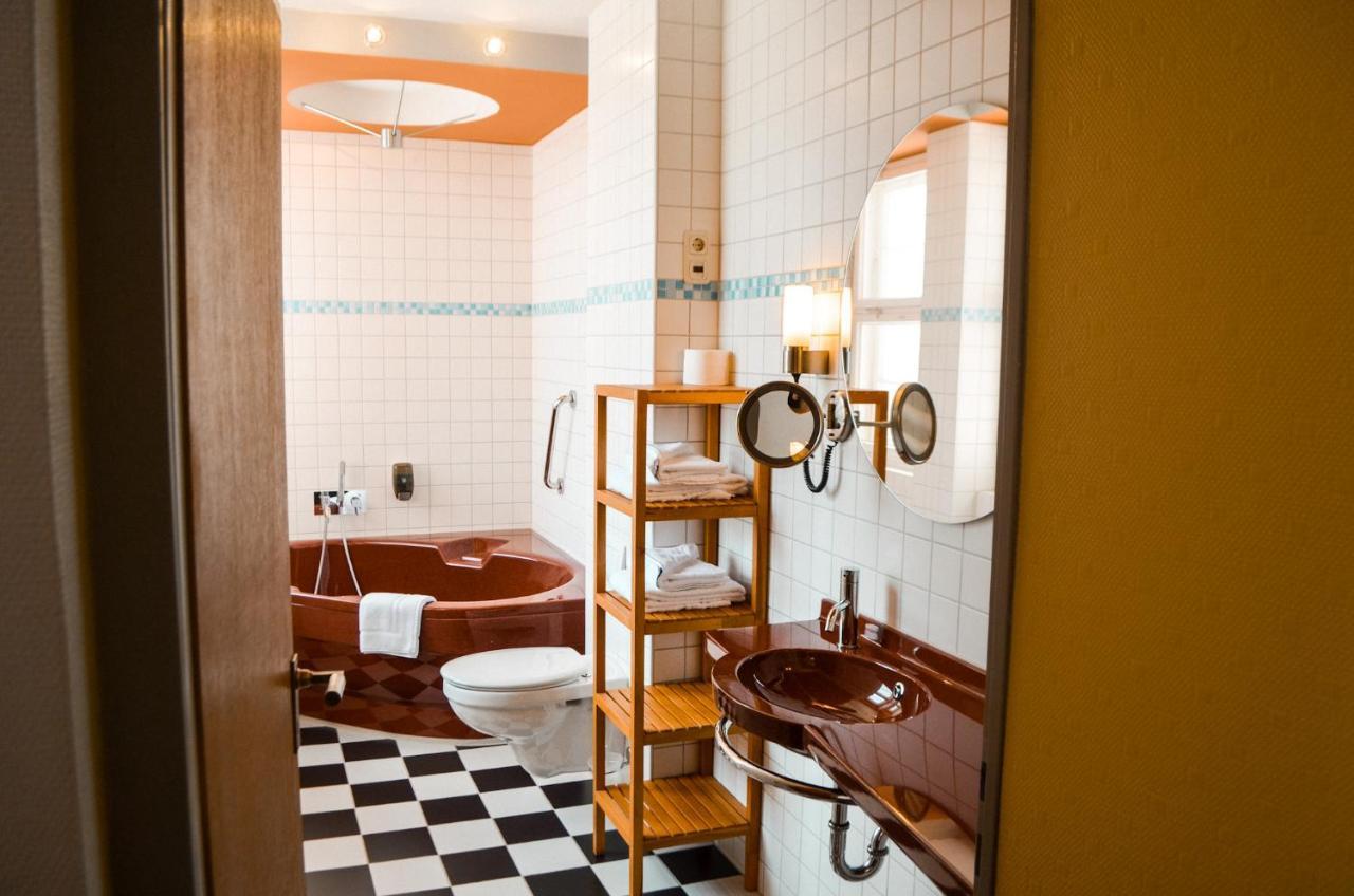 Haus Des Volkes - Das Bauhaushotel Probstzella Extérieur photo