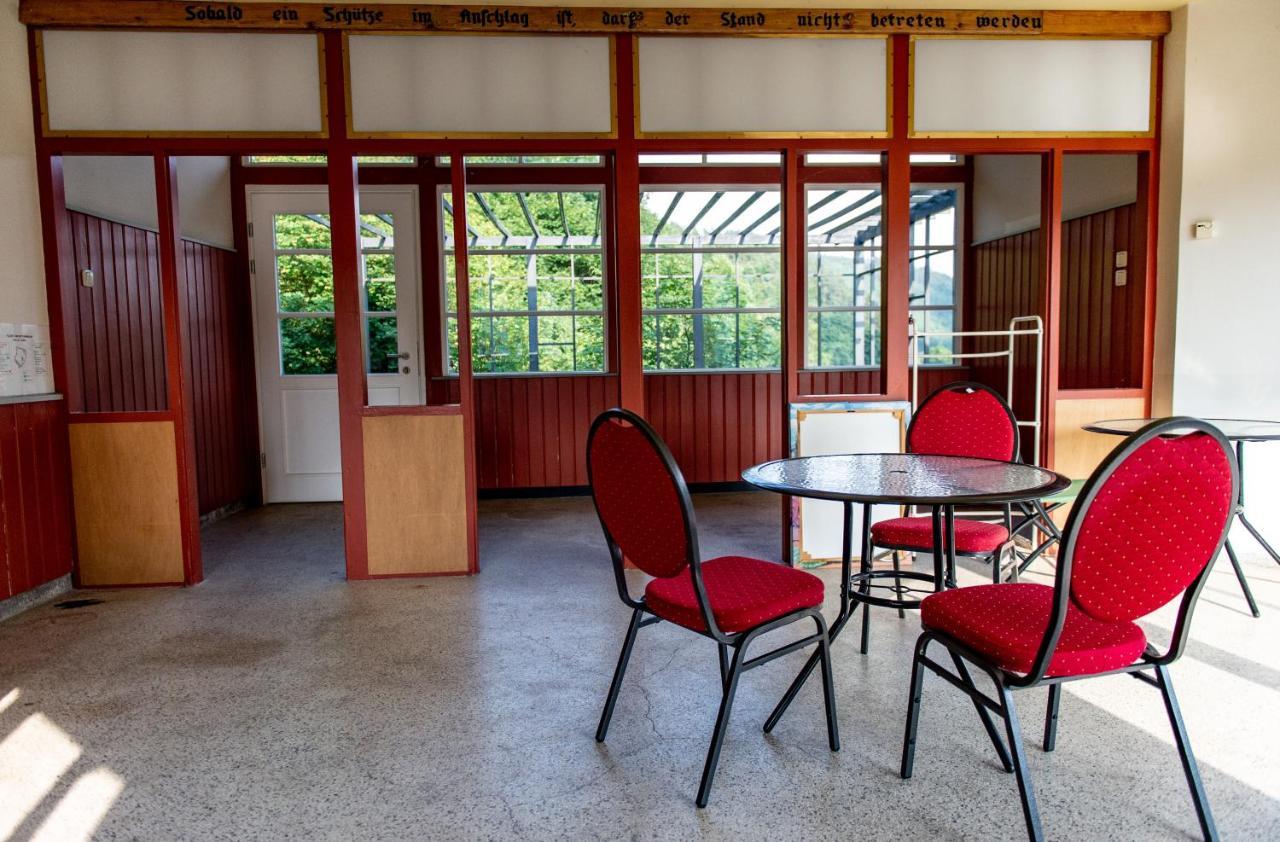 Haus Des Volkes - Das Bauhaushotel Probstzella Extérieur photo