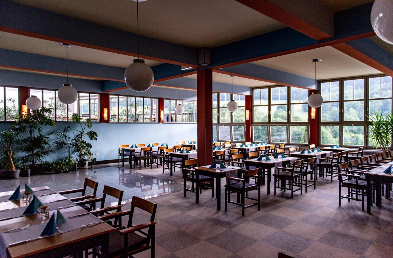 Haus Des Volkes - Das Bauhaushotel Probstzella Extérieur photo